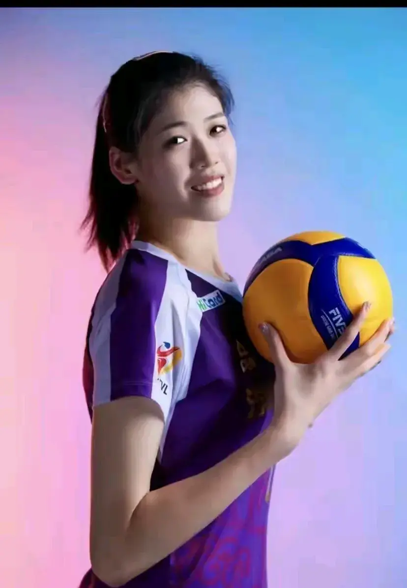 脚踝伤势让, 防守起球数, 李盈莹复出