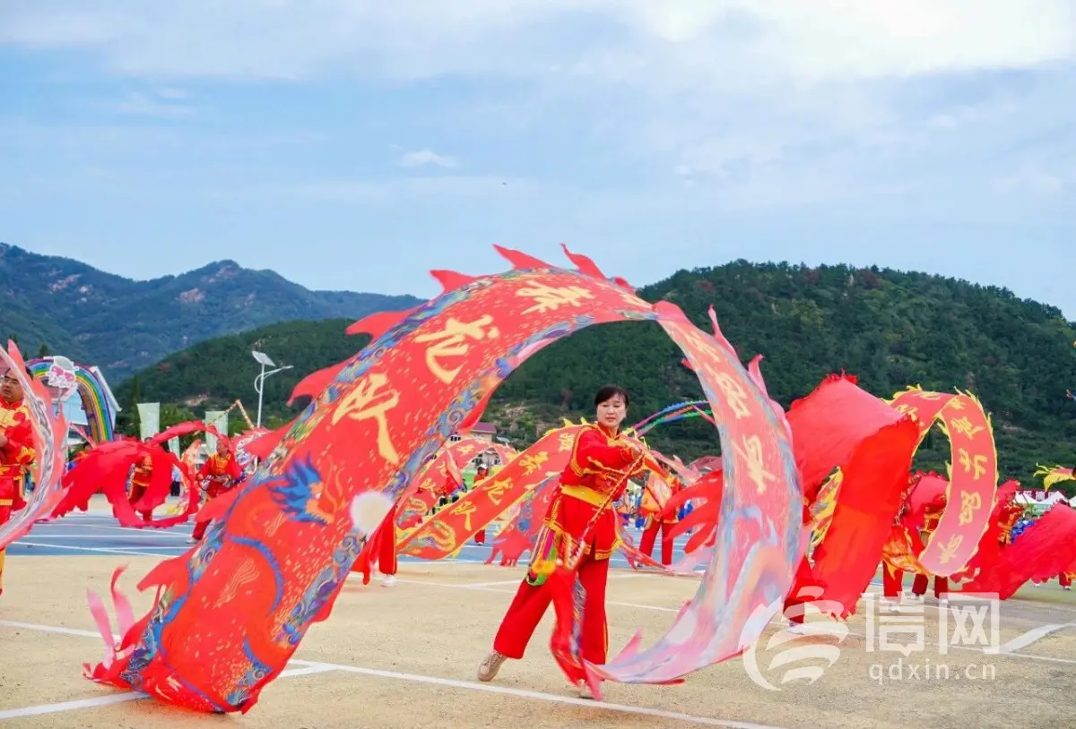 现场还举行 现场还举行